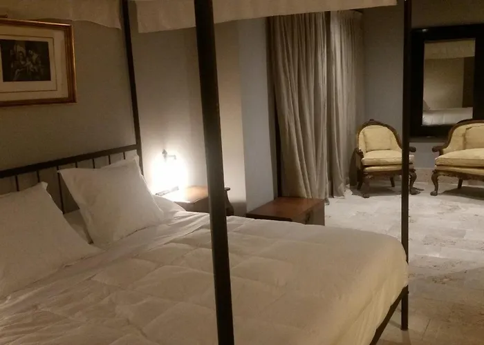 Hotel Palacio De Mengibar