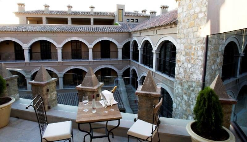 Palacio De Mengibar