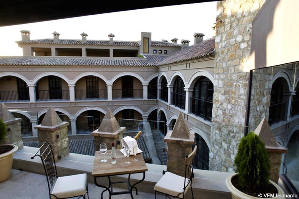 Palacio De 4*